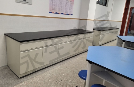 中小學(xué)家具